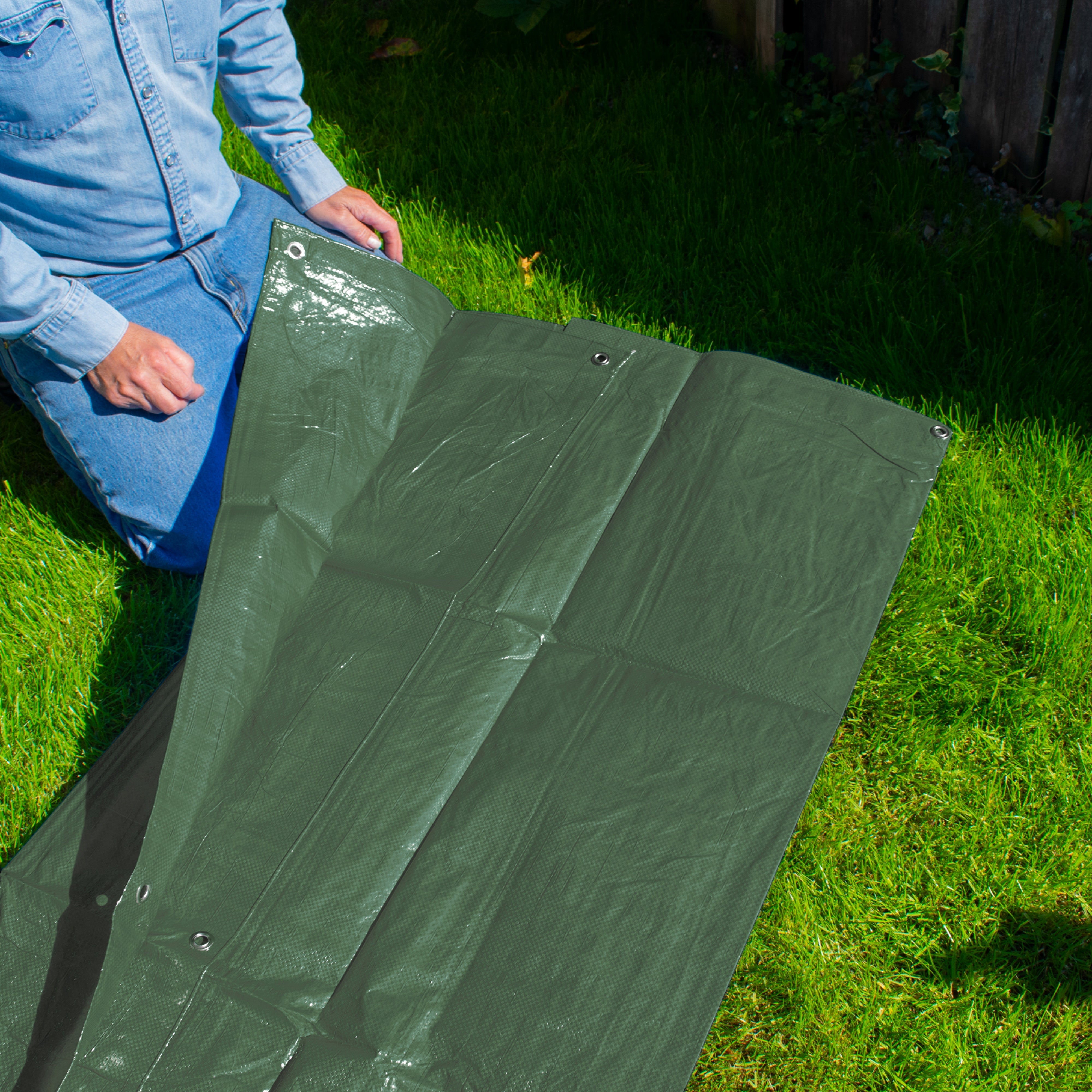 Green M-Grade Tarpaulin 3m x 4m