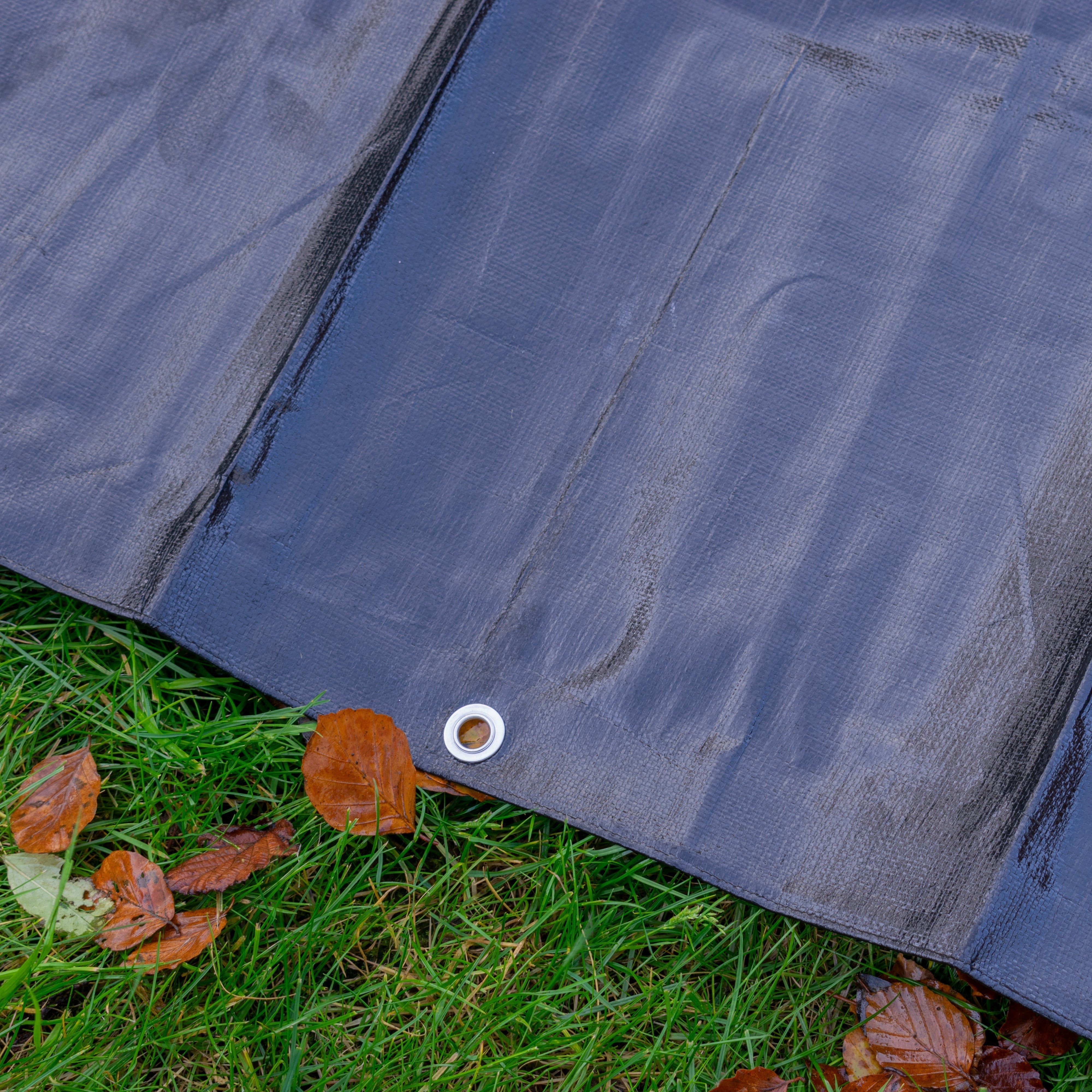 Black/Silver L-Grade Tarpaulin 2m x 4m