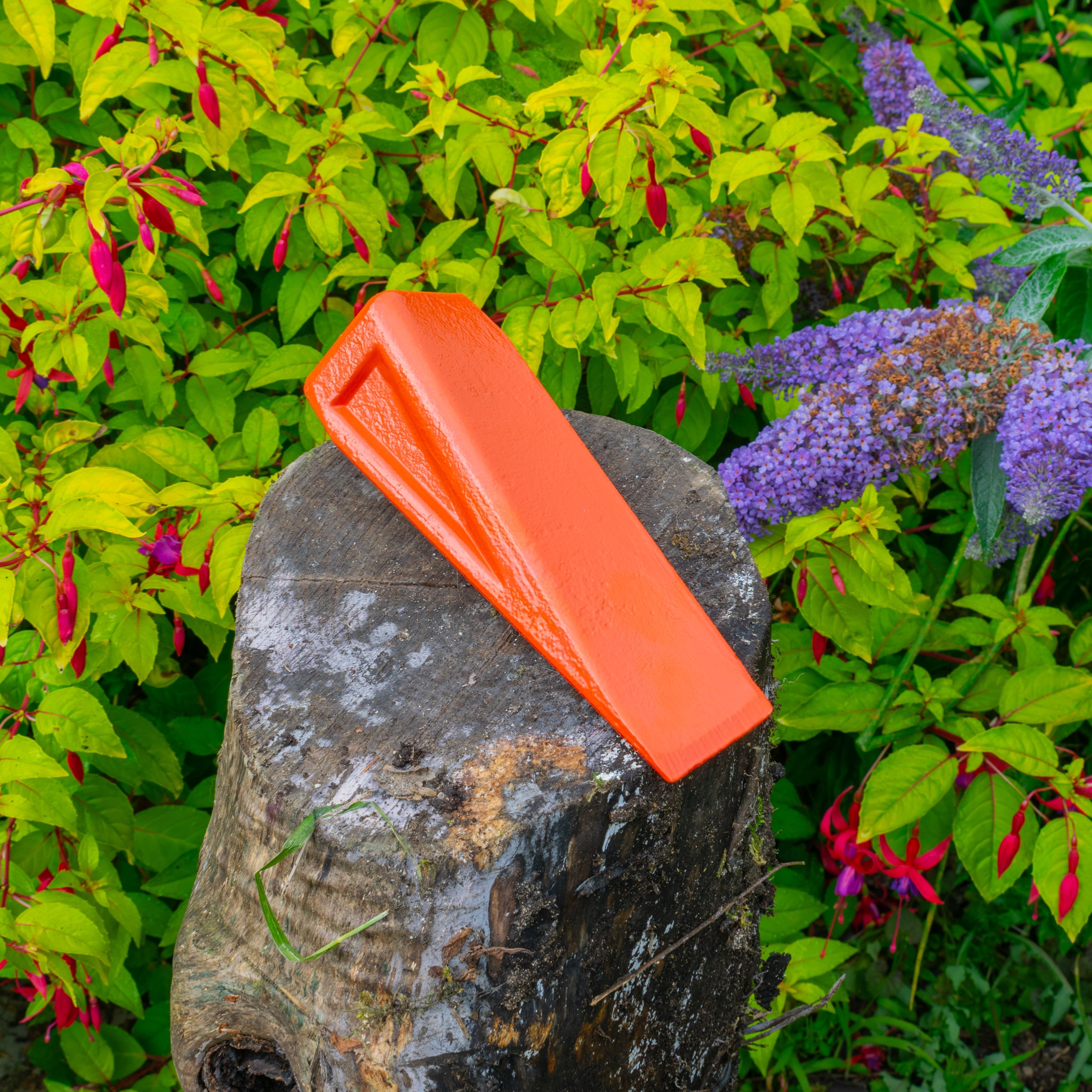 Cost Wise 2kg Heavy Duty Log Splitter Twist Red